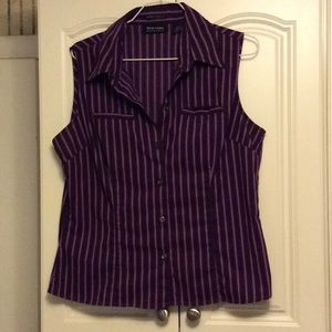 Sleeveless button down shirt